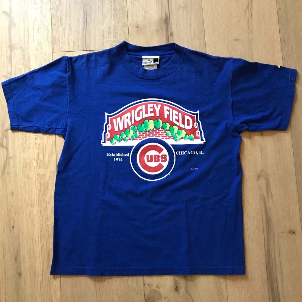 Blue Wrigley Field Chicago Cubs T-shirt